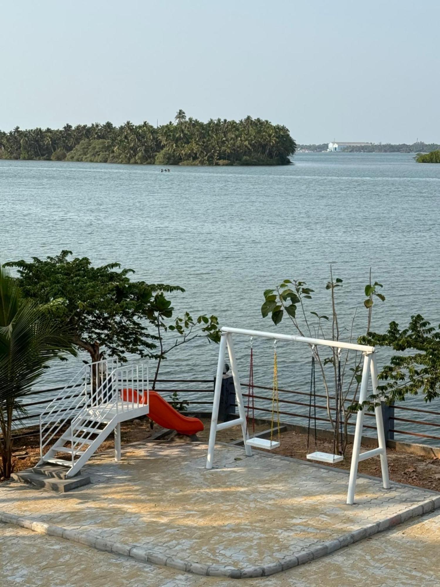 אודופי The Backwater Homestay מראה חיצוני תמונה